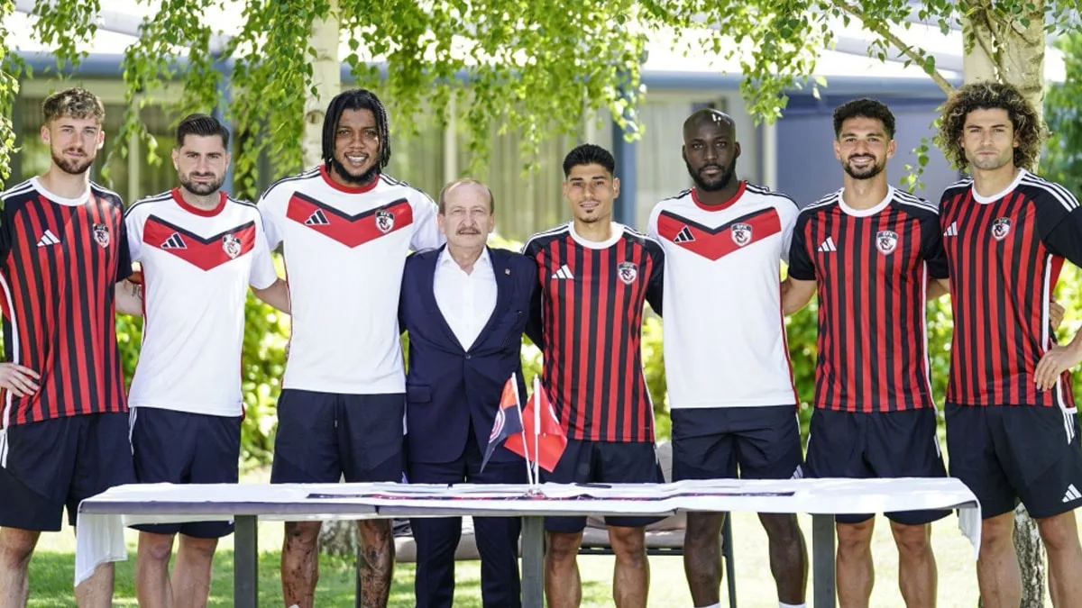 Süper Lig ekibinde 7 imza birden