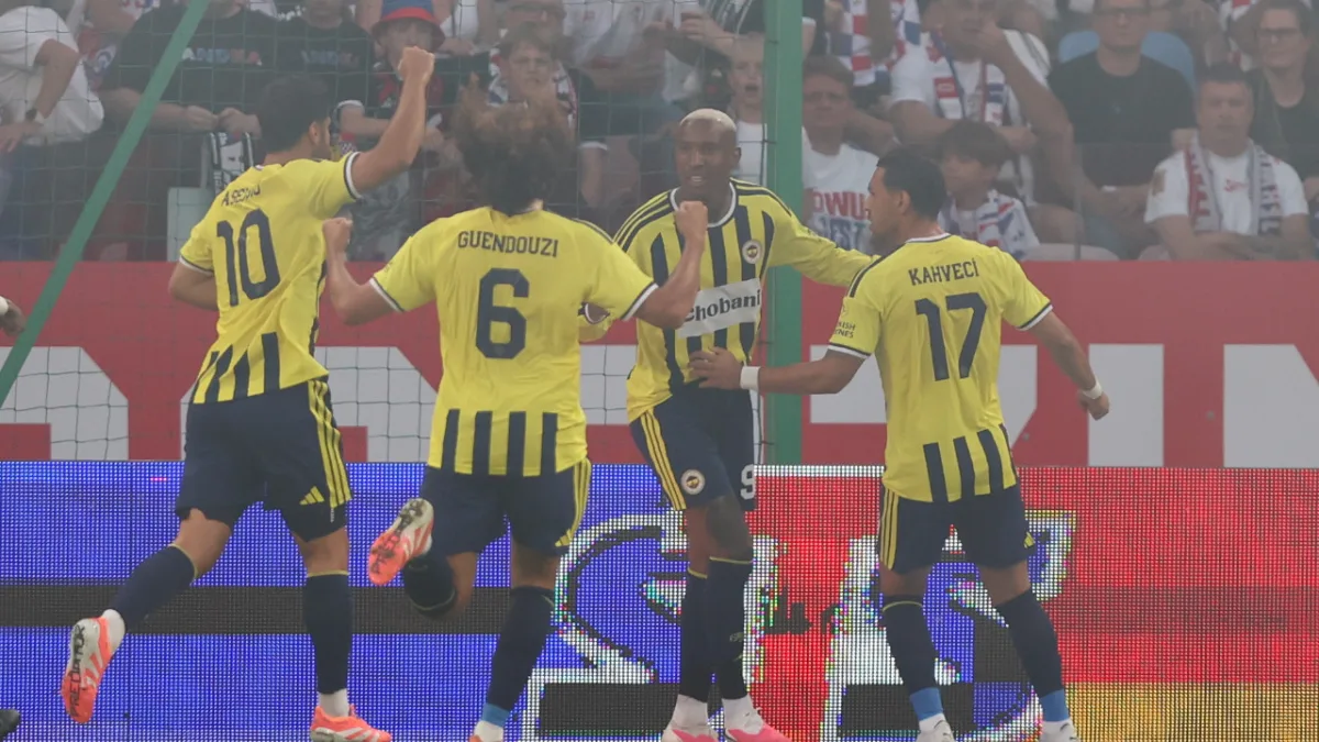 Mert Günok, Nathan Ake, Milan Skriniar ve Guendouzi dışında Fenerbahçe'de oynayan yok