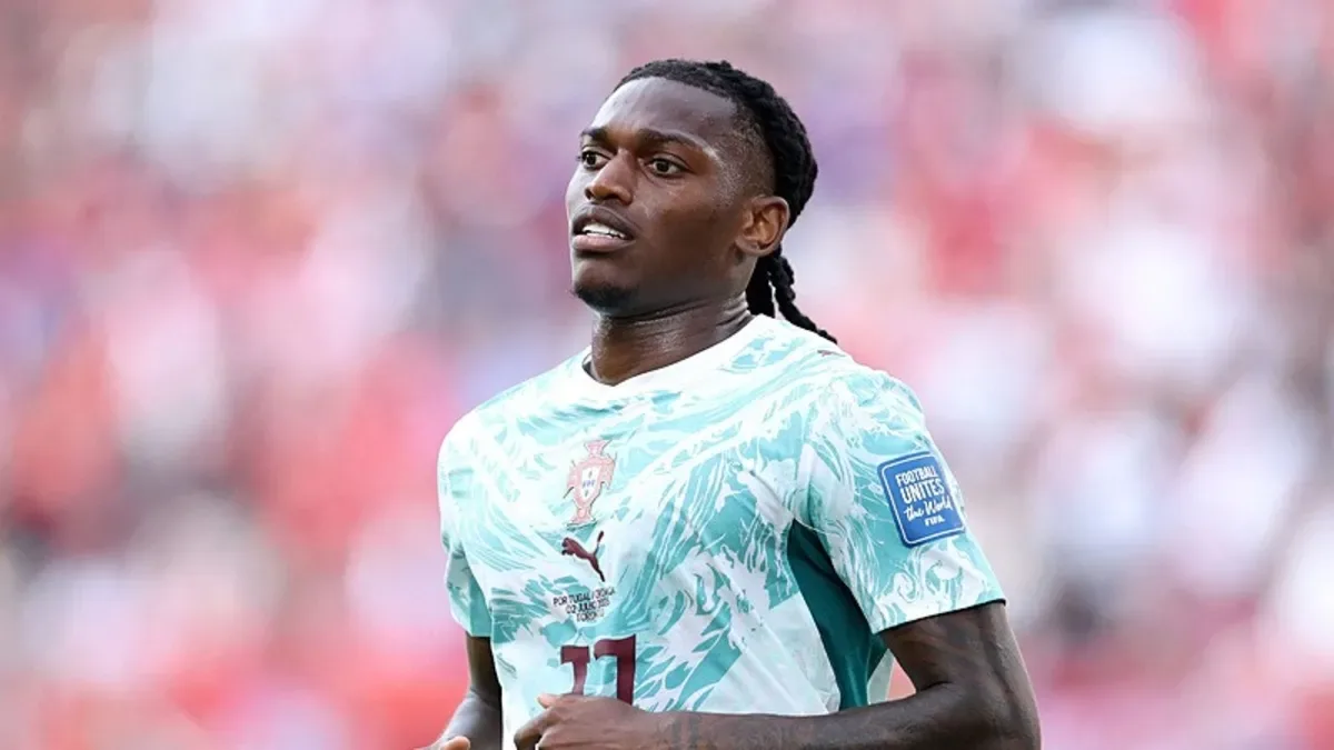 Fenerbahçe ve Galatasaray'a transfer şoku! Rafael Leao…