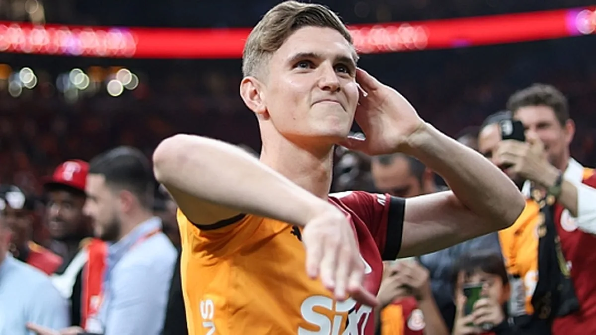 Galatasaray'da ilk yolcu belli oldu