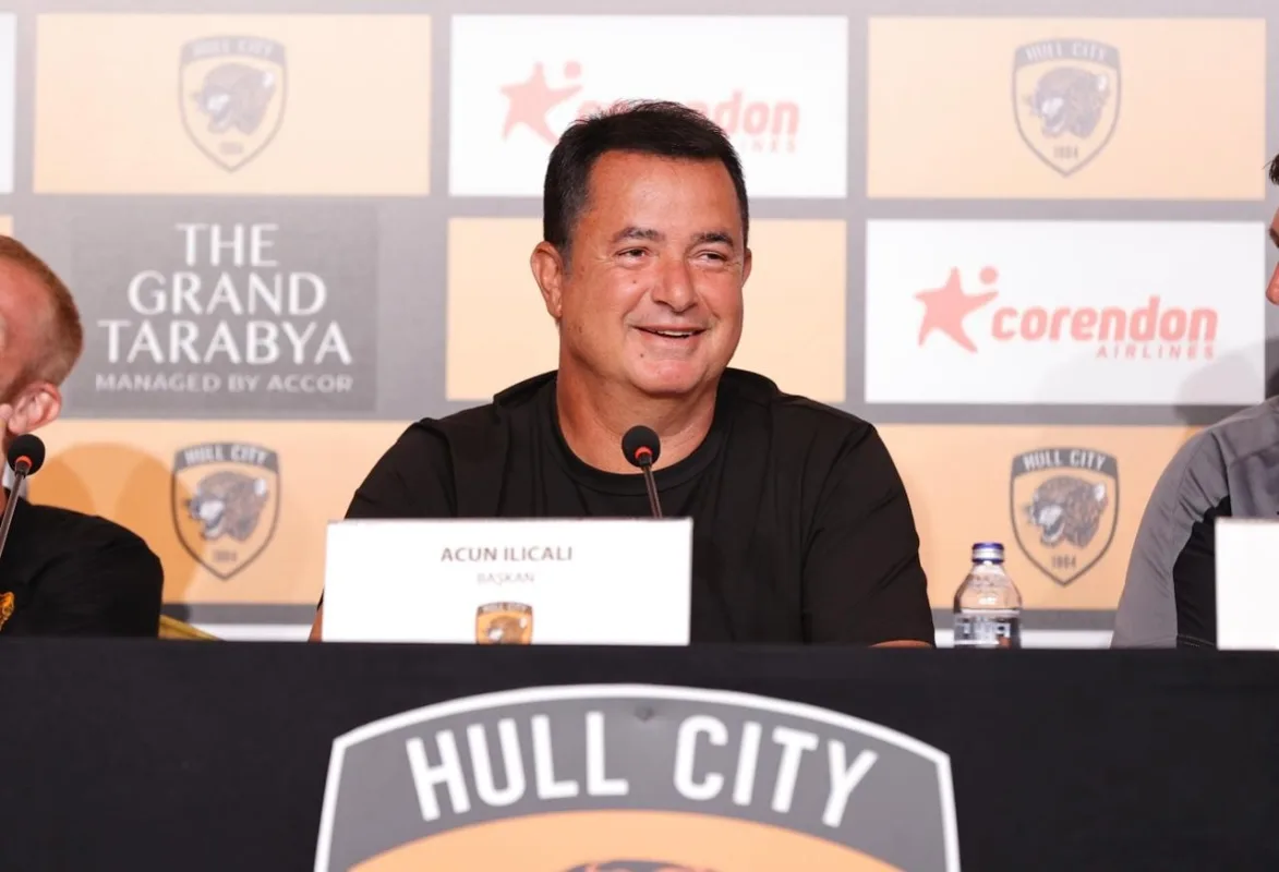 Hull City başkanı Acun Ilıcalı transferi kendi duyurdu! Bu akşam Türkiye’ye geliyor