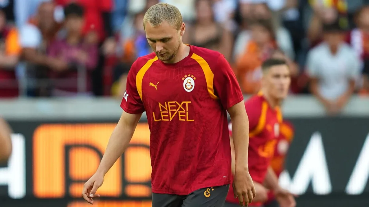 10+4'ü görünce Galatasaray yönetimini köşeye sıkıştırdı: Sözleşmemi feshedin gideyim