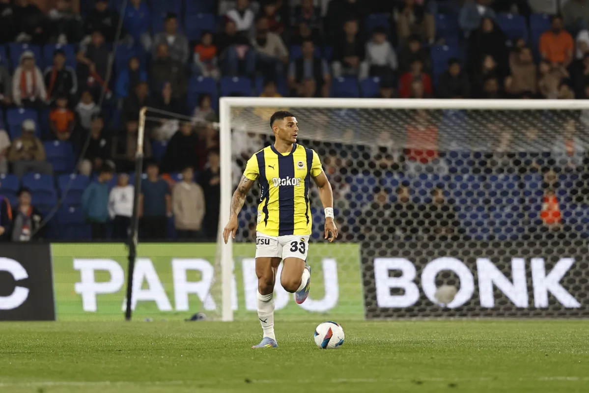 Fenerbahçe, yıldız isim için gelen teklifi duyar duymaz masadan kalktı