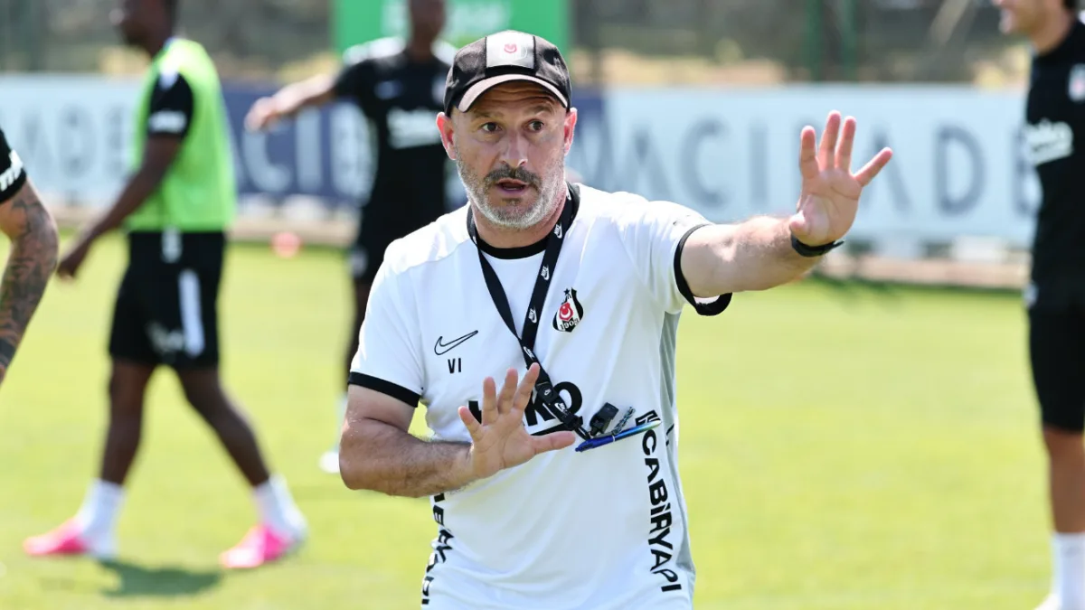 Beşiktaş'ın Midtjylland maçı kamp kadrosu belli oldu