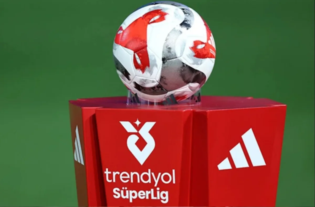 Süper Lig'in şampiyonu kim olacak?