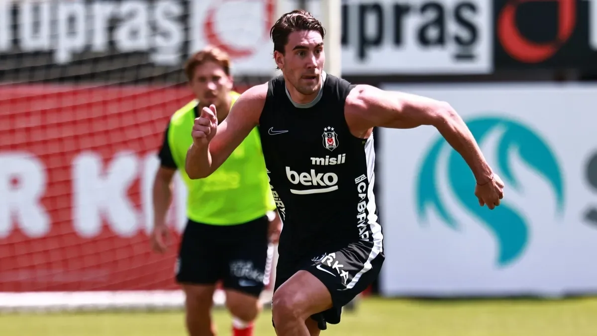 Beşiktaş'ta Dusan Vlahovic, ilk antrenmanına çıktı!