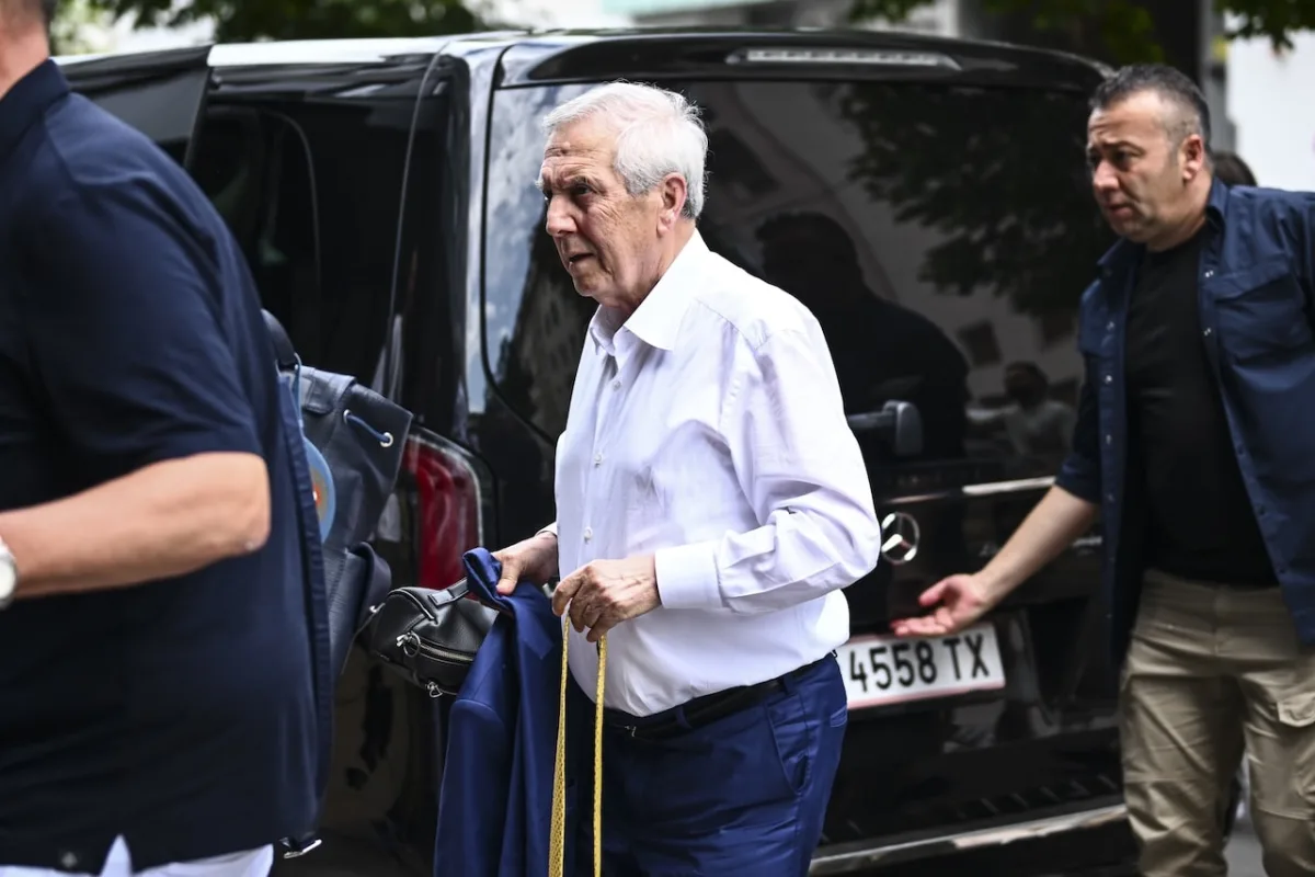 Fenerbahçe başkanı, 17 yıllık hasreti dindirmek için maddi manevi her şeyi yapıyor! Yıldırım’dan tura açık çek