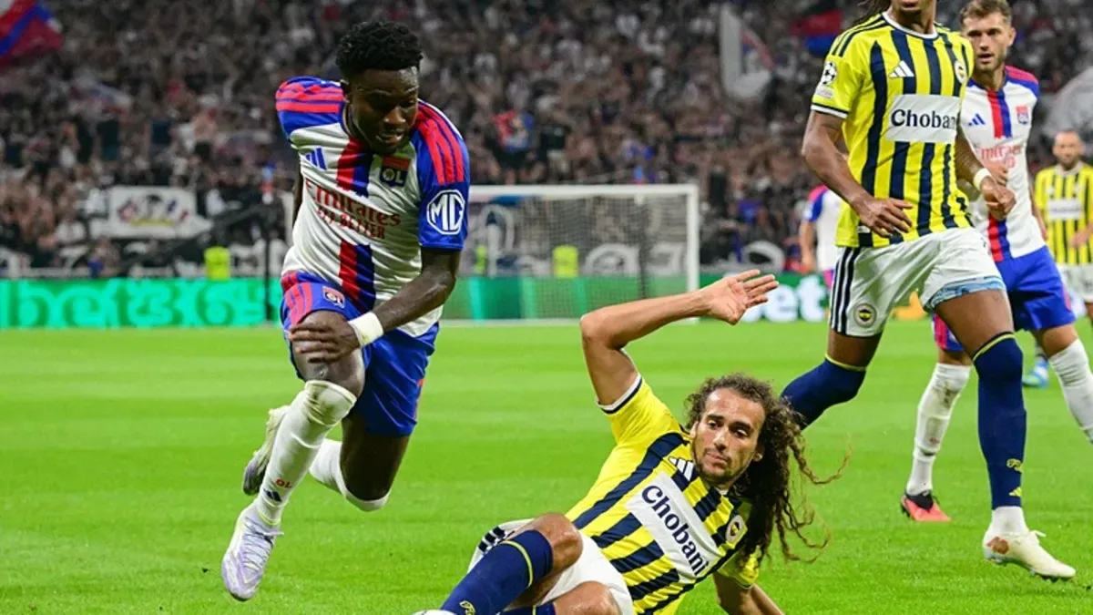 Lyon-Fenerbahçe maç sonu skandal! Guendouzi'ye saldırdılar