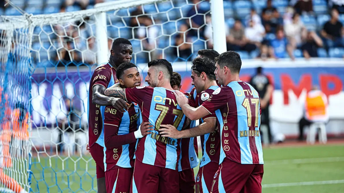 CANLI | Trabzonspor-Ferençvaroş maçı! Fırtına, Avrupa perdesini ATV'de açıyor...