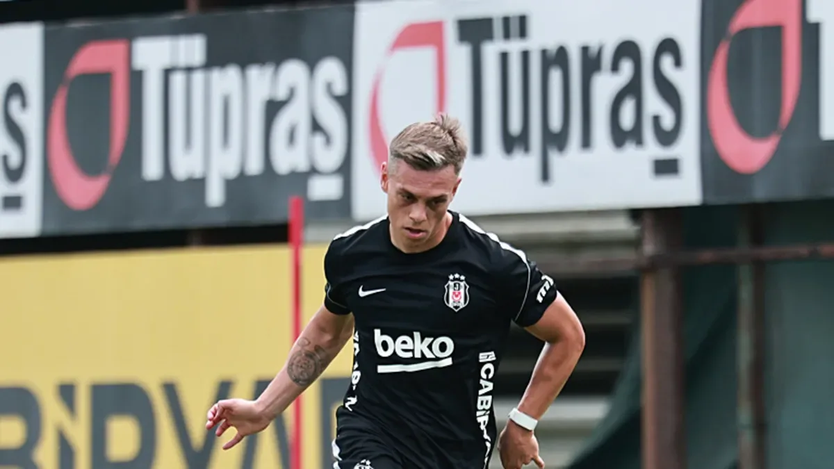 Beşiktaş'ta Leandro Trossard ilk antrenmanına çıktı