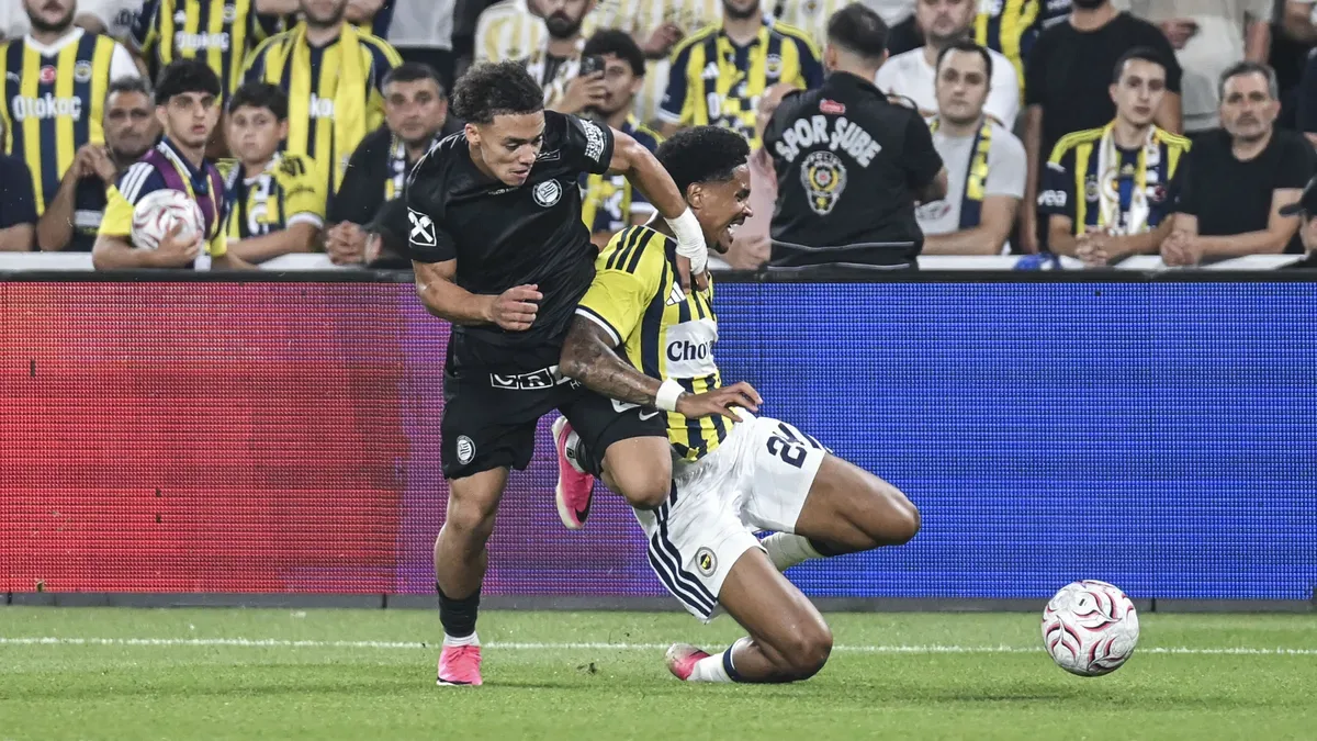 Fenerbahçe'den Oosterwolde'nin sakatlığı hakkında açıklama