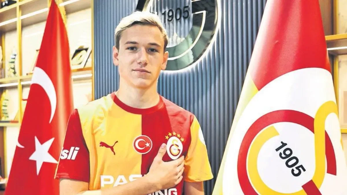 S10unda kavuştu!