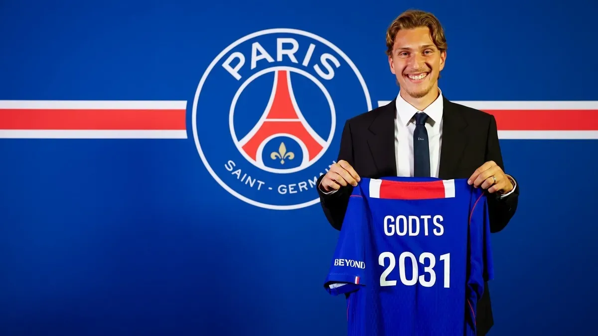 PSG, Belçikalı Mika Godts'u transfer etti!