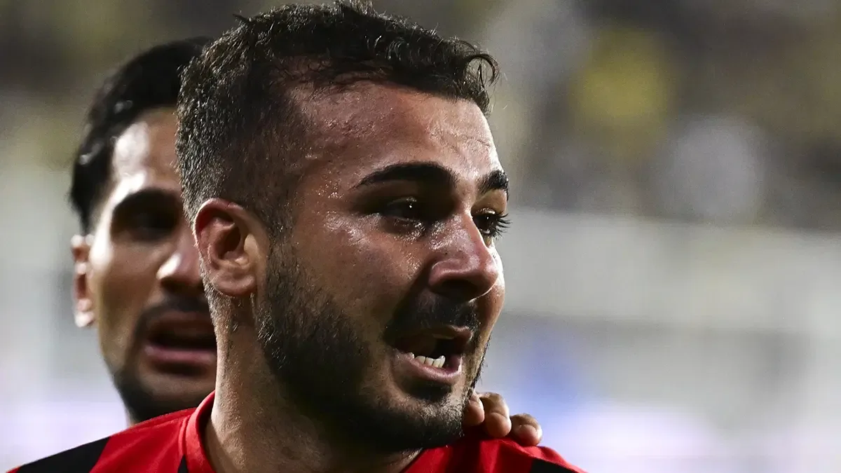 Fenerbahçe'ye attığı gol sonrası neden ağladı?