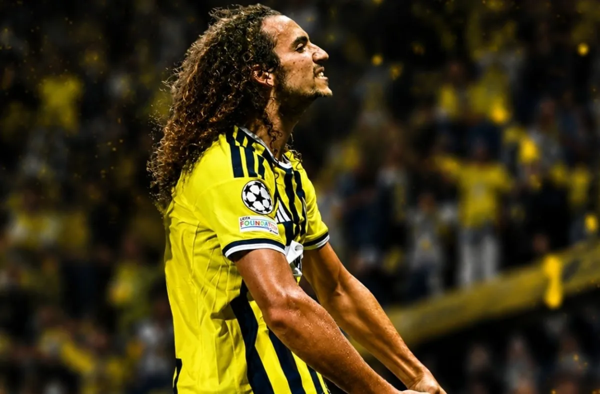 Guendouzi'ye saldırdı cezayı yedi