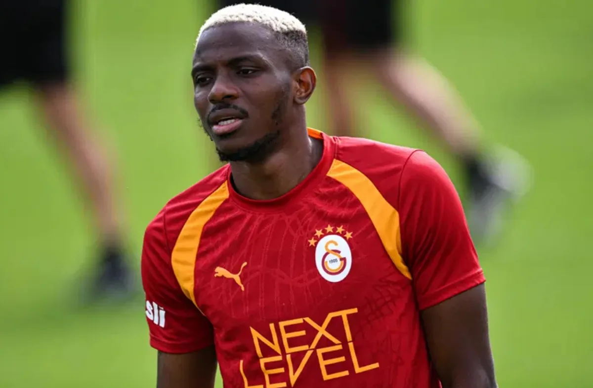Avrupa basını havlu attı: Osimhen kalıyor