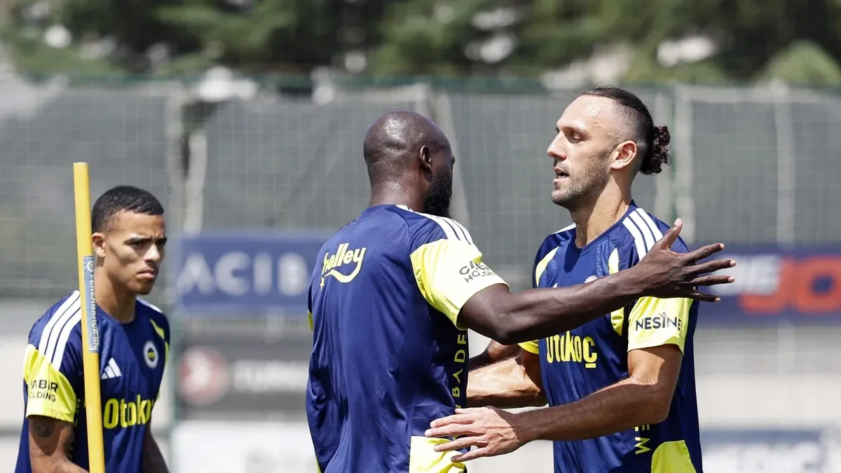 Fenerbahçe, Lyon maçı hazırlıklarına ara vermeden başladı!