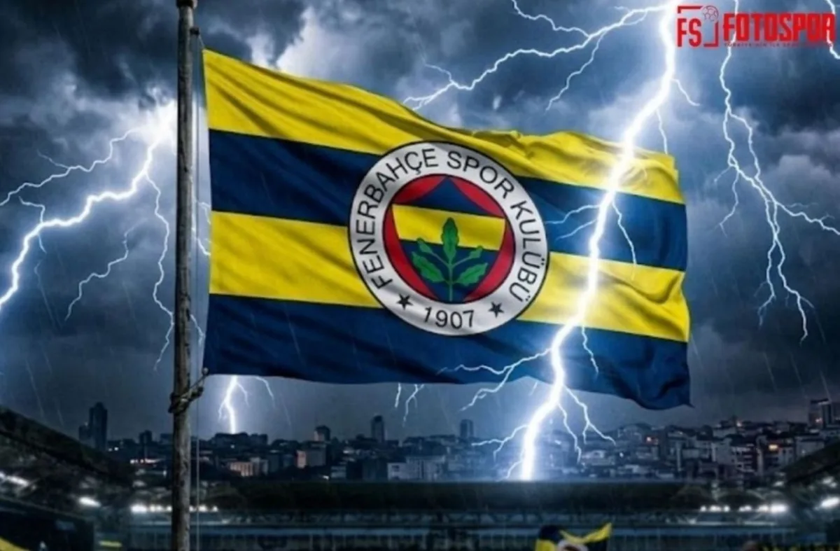 Yedeğin yedeği bile Avrupa'ya: Fenerbahçe transferde uçtu