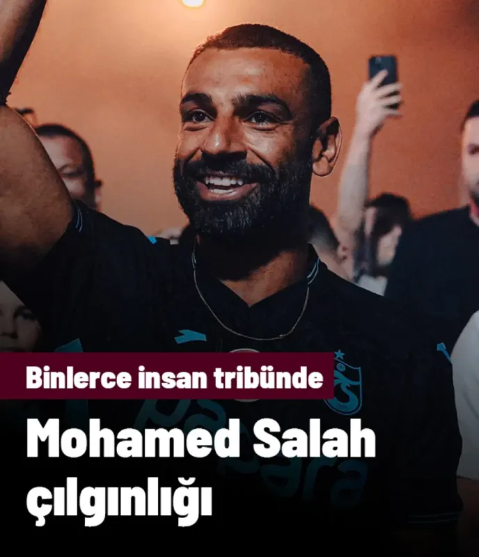 Mohamed Salah çılgınlığı: Binlerce taraftar imza töreni için stadyumda
