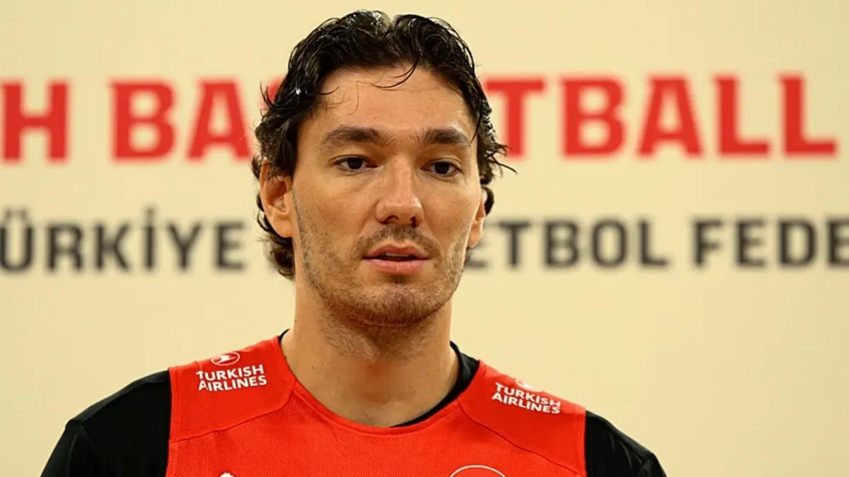 Cedi Osman: "Taraftarımızın önünde en iyi basketbolumuzu oynamak istiyoruz"