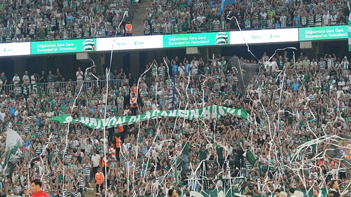 Bursaspor maçındaki taraftar sayısı, 9 maçın toplamını geçti!