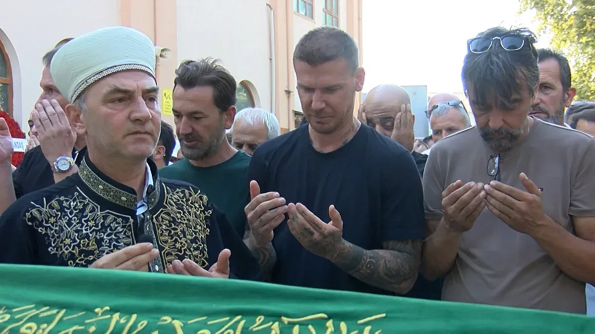 Serdar Aziz'in babası Sadri Aziz hayatını kaybetti
