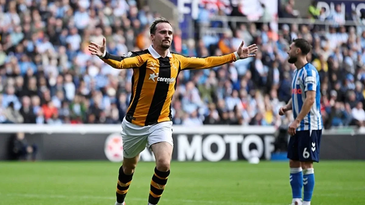 Hull City'den Premier Lig'de 2'de 2! Coventry'i de deplasmanda devirdiler