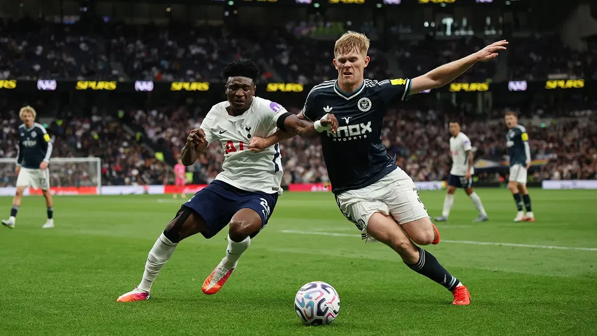 Tottenham'a evinde şok skor: Bir kayıp daha