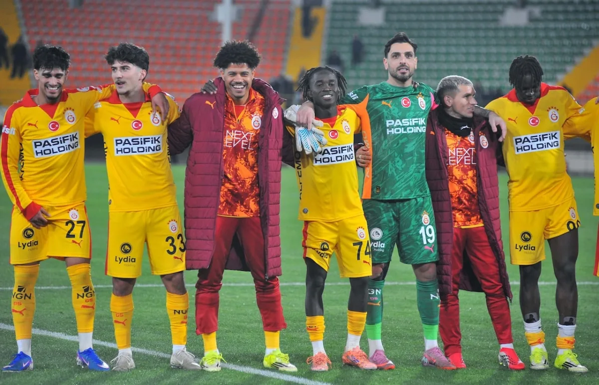 Galatasaray’a yıldız isminden şok haber! 2 ay sahalardan uzak kalacak