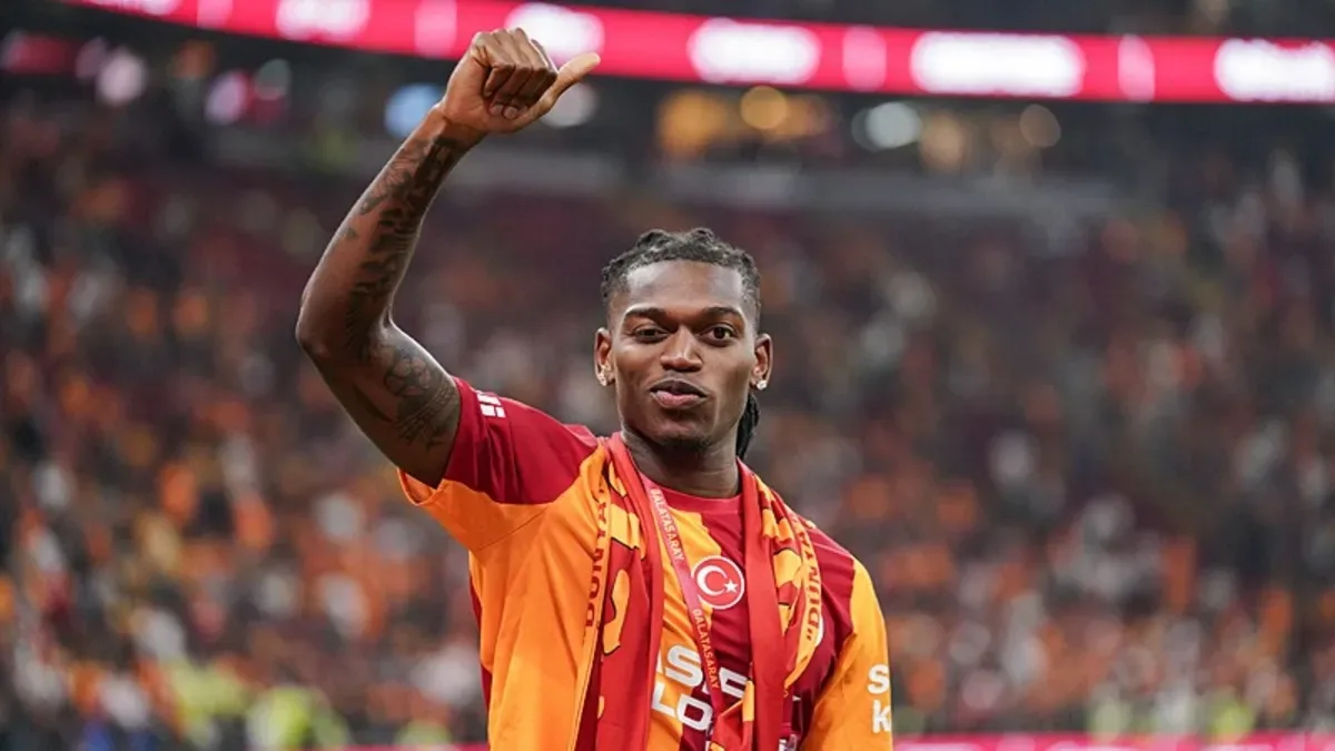 George Gardi'den flaş Leao açıklaması! "Hayali Premier Lig'de oynamaktı ama..."