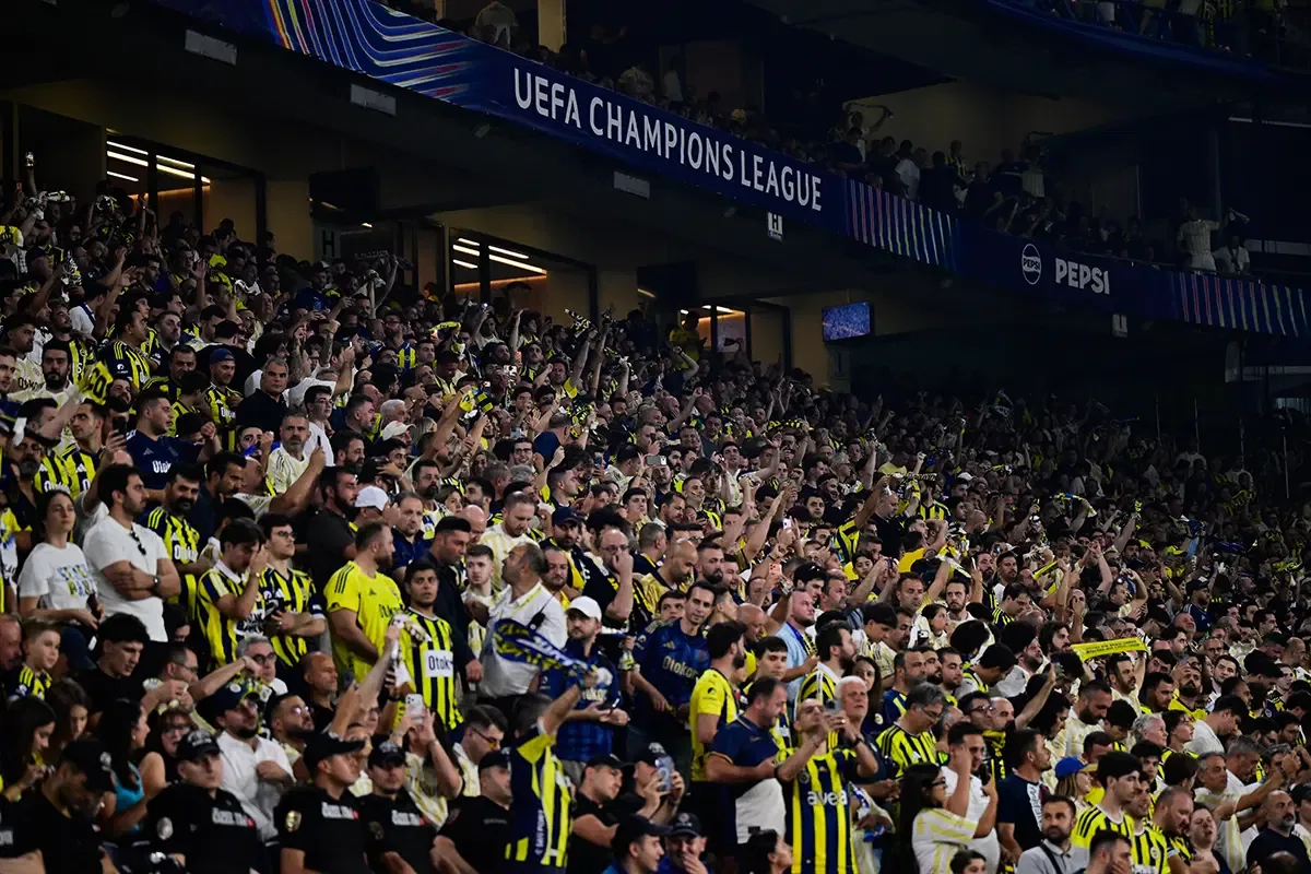 Lyon maçı öncesi Fenerbahçe'den taraftara duyuru