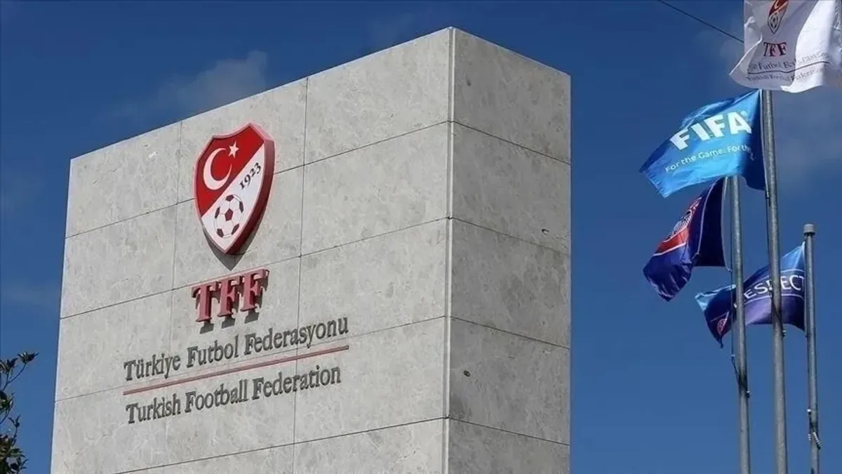TFF, Şampiyonlar Ligi'ne katılan Fenerbahçe'yi kutladı!