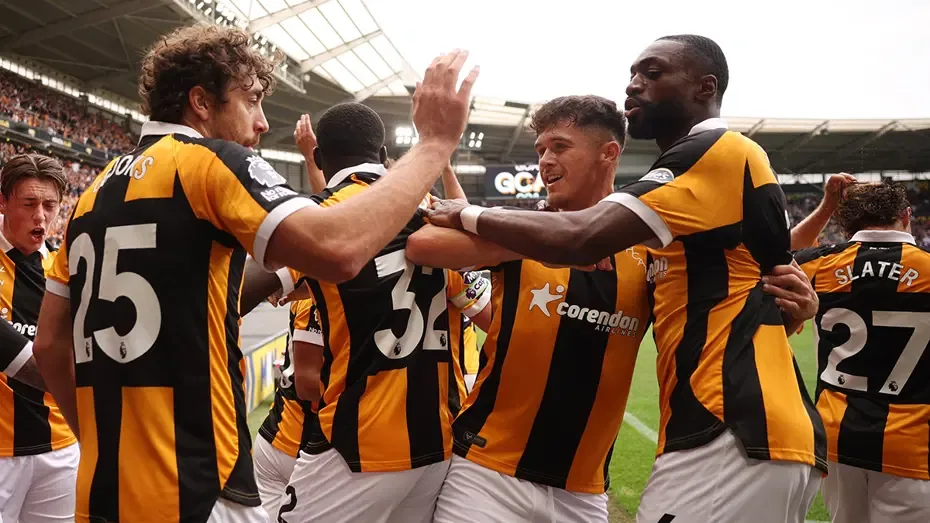 Hull City'den Premier Lig'e tarihi geri dönüş! ManU'ya hayatının şokunu yaşattılar