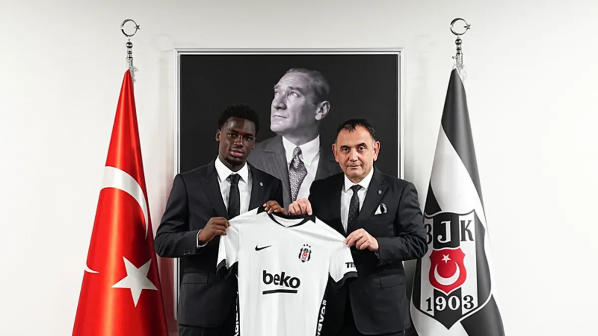 Beşiktaş, Ernest Poku’yu resmen açıkladı!