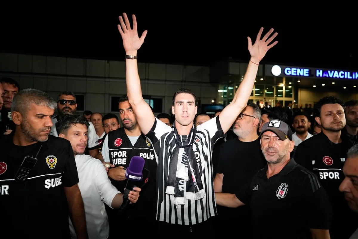 Vlahovic’in kariyerinde Beşiktaş’ın renklerinin ayrı bir yeri var! Kaderi siyah beyaz