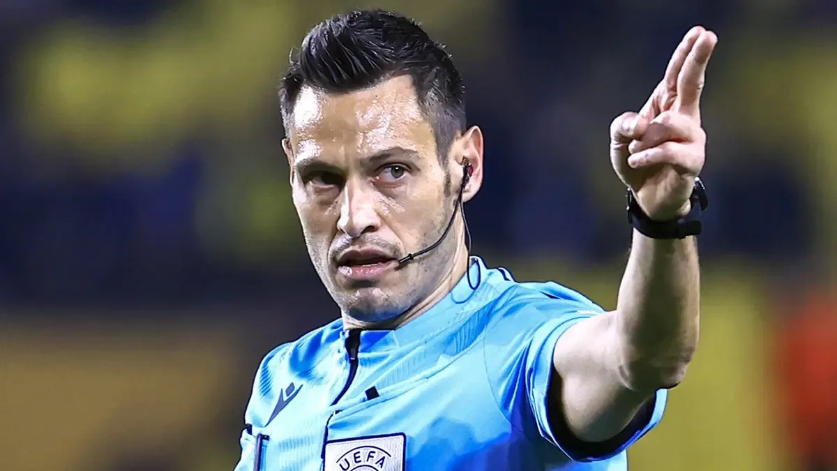 UEFA, Lyon-Fenerbahçe maçının hakemini duyurdu