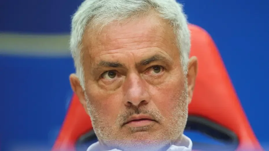Mou'yu bir kaşık suda boğacaktı! Beşiktaş'a anında cevap verdi