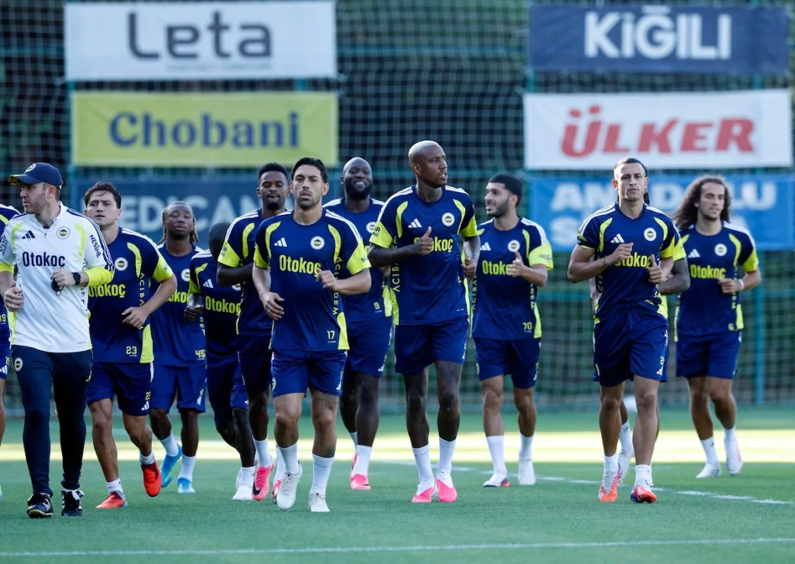 Fenerbahçe, Lyon hazırlıklarına ara vermedi