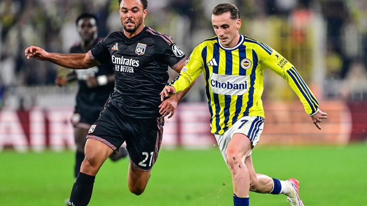 F.Bahçe taraftarı Kerem'i ıslıkla protesto etti
