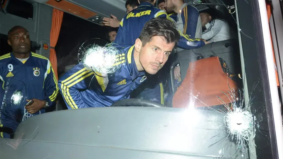 Fenerbahçe otobüsüne silahlı saldırı soruşturması: 5 kişi gözaltında