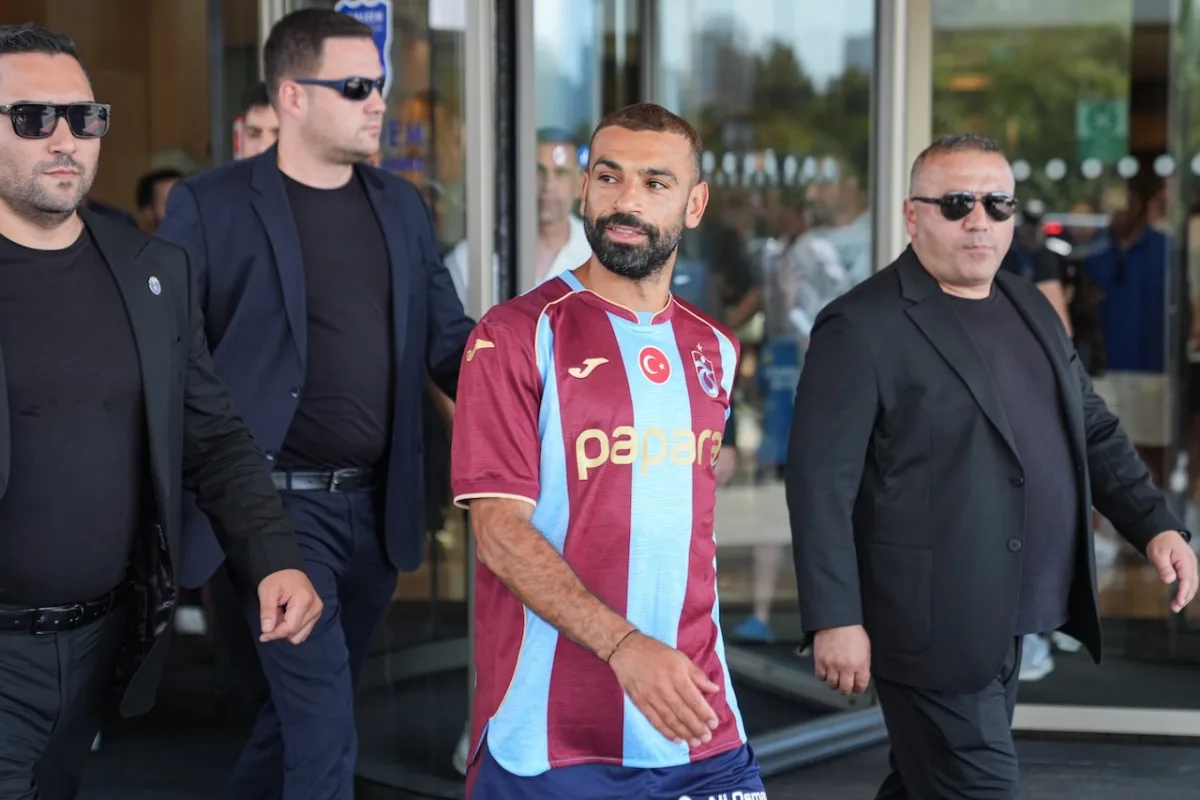 Papara Park’ta Salah için imza töreni