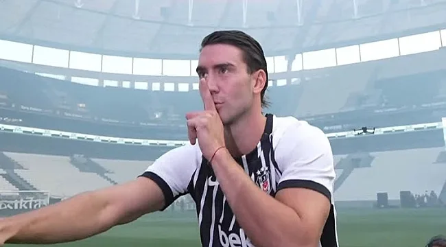 Beşiktaş'tan Dusan Vlahovic'e çılgın imza töreni!
