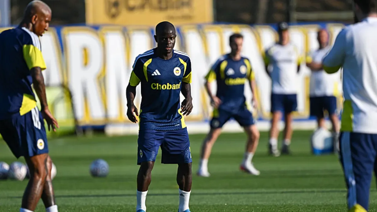 Fenerbahçe'de dikkat çeken gelişme! N'Golo Kante listeye eklendi