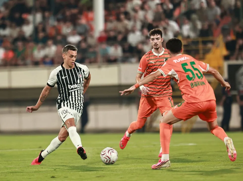 Trossard'dan tepki: "Rakip bana tokat attı"