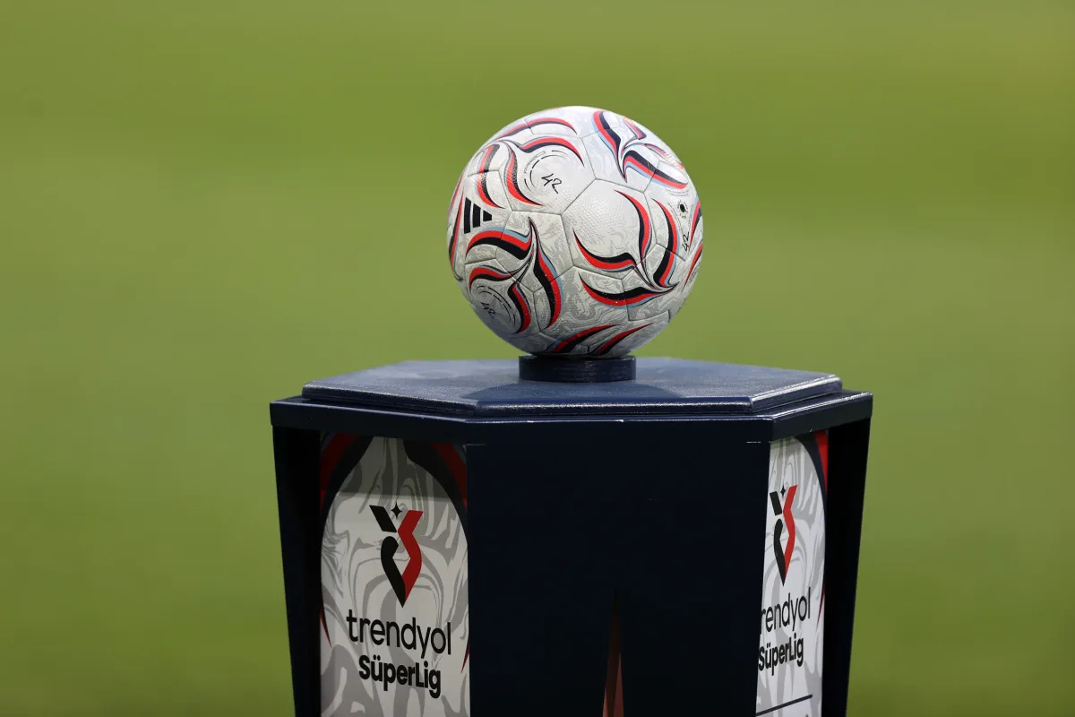 Süper Lig'de ilk haftanın panoraması: Sonuçlar, puan durumu ve fikstür