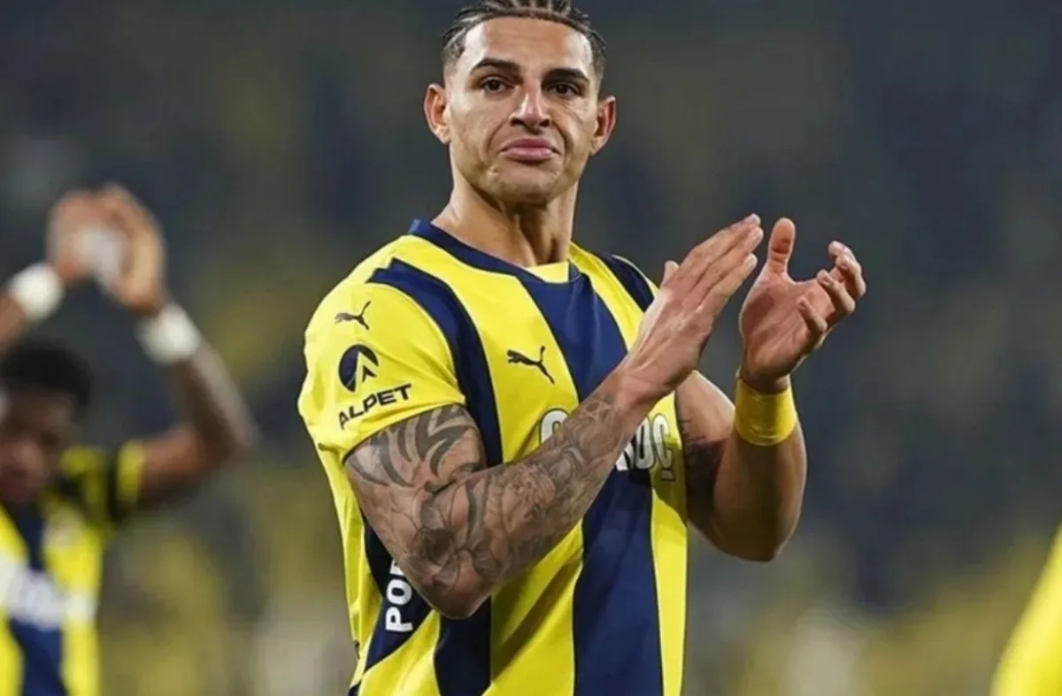 Diego Carlos başa tam bela