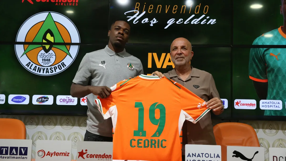 Alanyaspor'dan Beşiktaş maçı öncesi forvete takviye