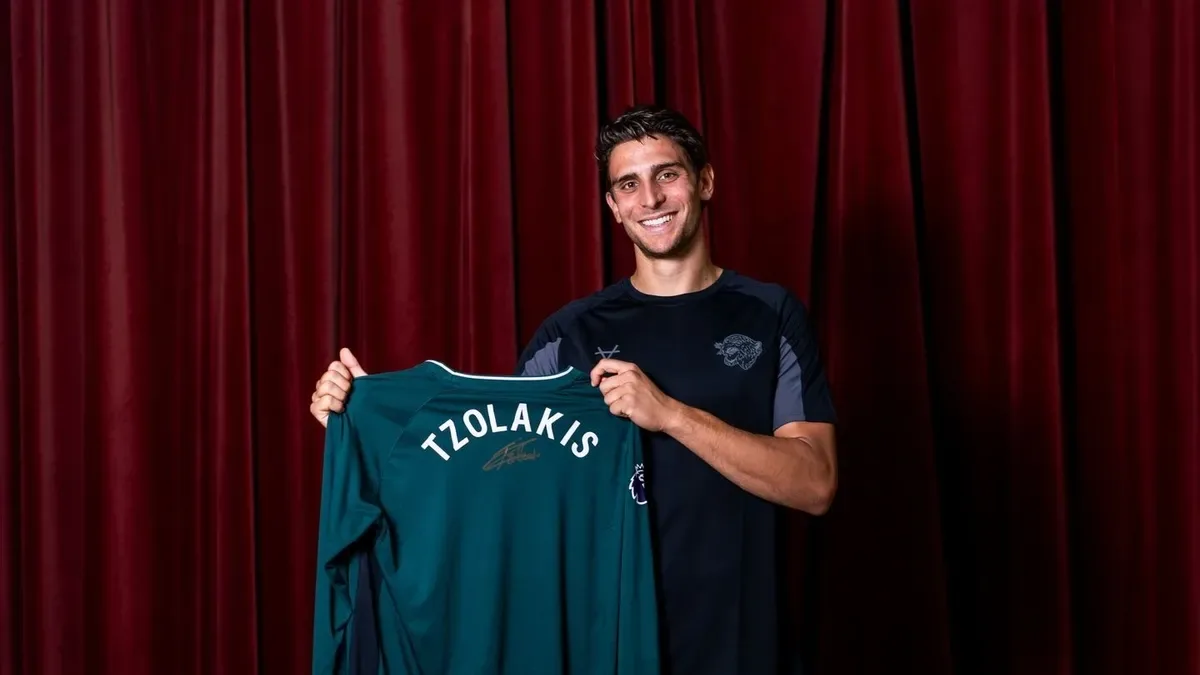 Hull City, Yunan kaleci Tzolakis'i transfer ettiğini duyurdu!