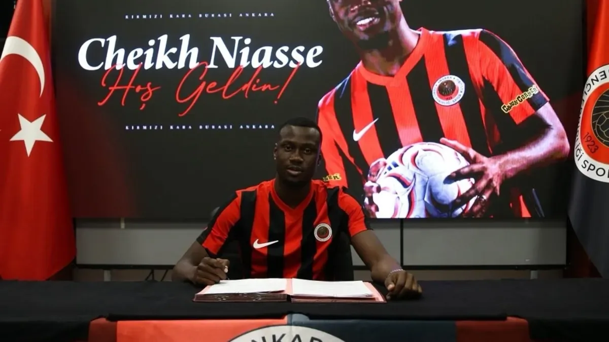 Gençlerbirliği, Cheikh Niasse'yi transfer etti!