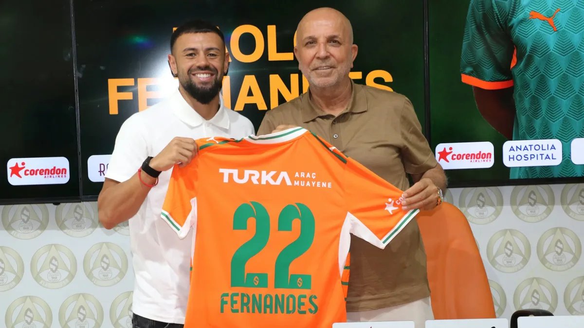 Alanyaspor sezon sonuna kadar kiraladı! AEK'den takviye